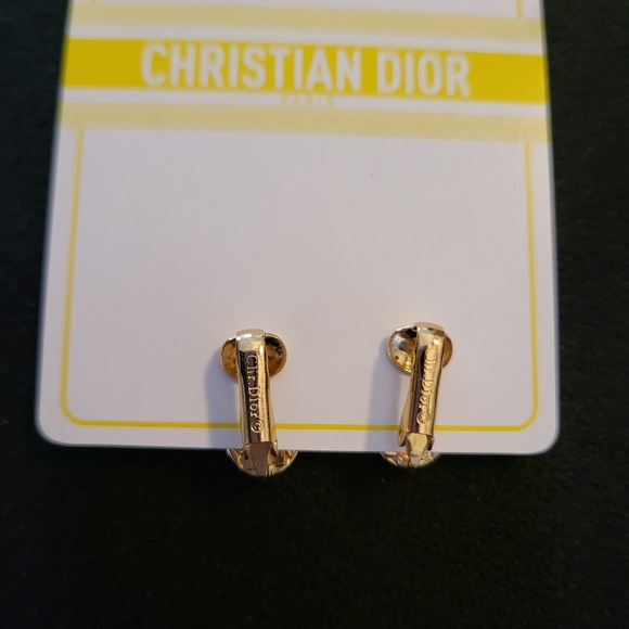 CHRISTIAN DIOR NECKLACE AND EARRINGS EXCELLENT CONDITION - Picture 4 of 8